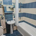 Vista And Breeze In Apartment