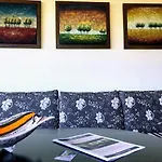 Vista And Breeze In Apartment *