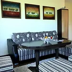 Vista And Breeze In Apartment Balchik